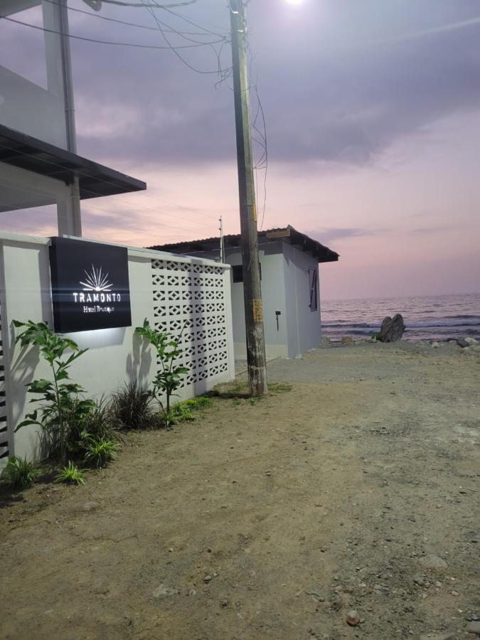 Tramonto Boutique Hotel La Ceiba Extérieur photo